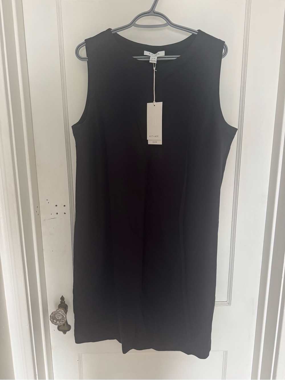 Kit and Ace Black Sleeveless Shift Dress With Pockets